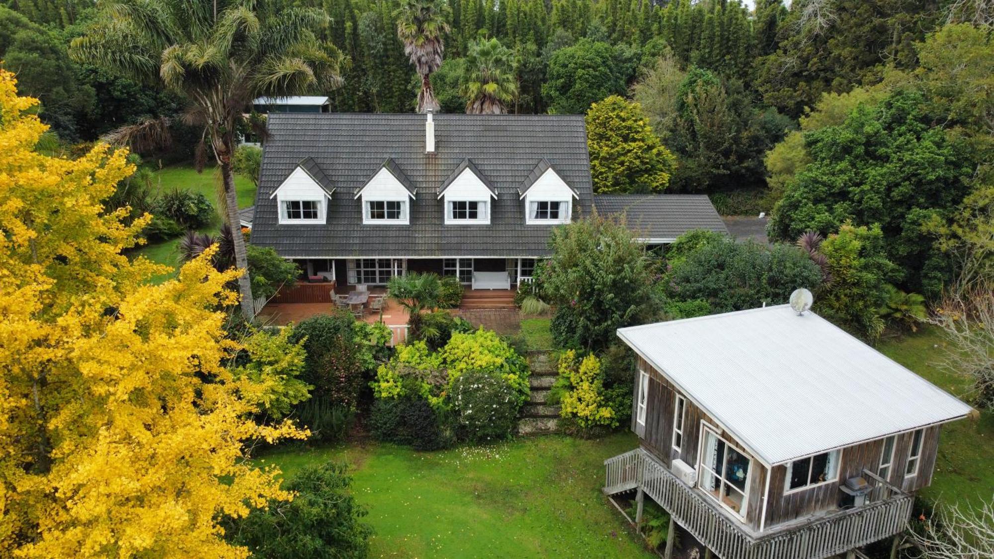 Horse Shoe Manor ไปเฮีย ภายนอก รูปภาพ